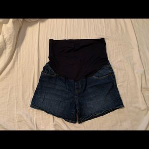 Liz Lange Maternity jean shorts